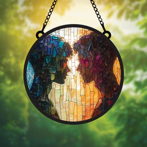Gay Paar Silhouette Suncatcher, Acryl Fensterschmuck mit Mosaik Licht Kunst, Romantisches LGBTQ+ Dekor Geschenk für Jubiläum oder Zuhause