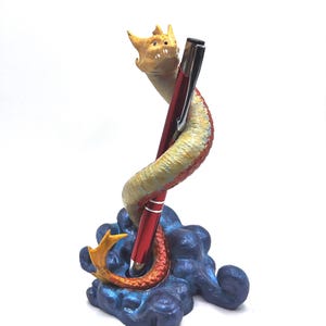 3D Printed Dragon Pen Stand: Red Scales, Blue Wave Desk Organizer