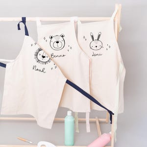 Personalized children's apron, children's cooking apron, children's gift, craft apron, toddler apron, children's apron with name, kitchen apron