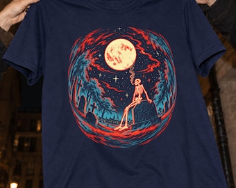 Camiseta de cementerio gótico - Camiseta gráfica de esqueleto a la luz de la luna, arte oscuro de Halloween de cementerio vintage
