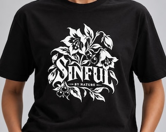 Camiseta Sinful by Nature / Moda alternativa y estilo gótico