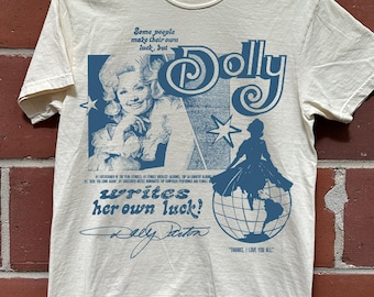 Camiseta con diseño de fan art de Dolly