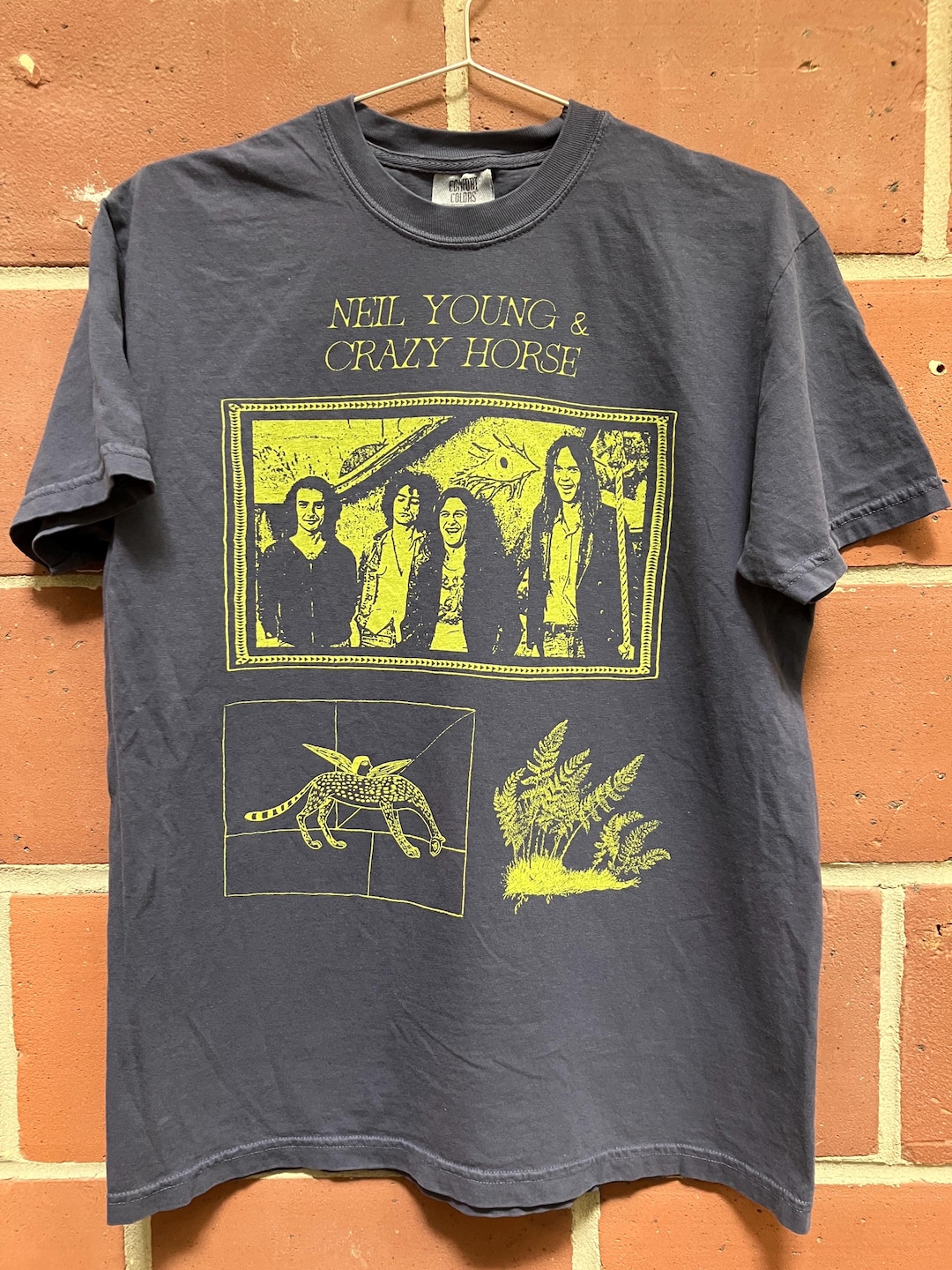 BOOTLEGGERS Neil Young Tシャツ Neil Young Fan Art T-shirt - Etsy