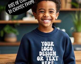 ANPASSAD logotypdesign eller text, Gildan 18000B ungdoms-tröja