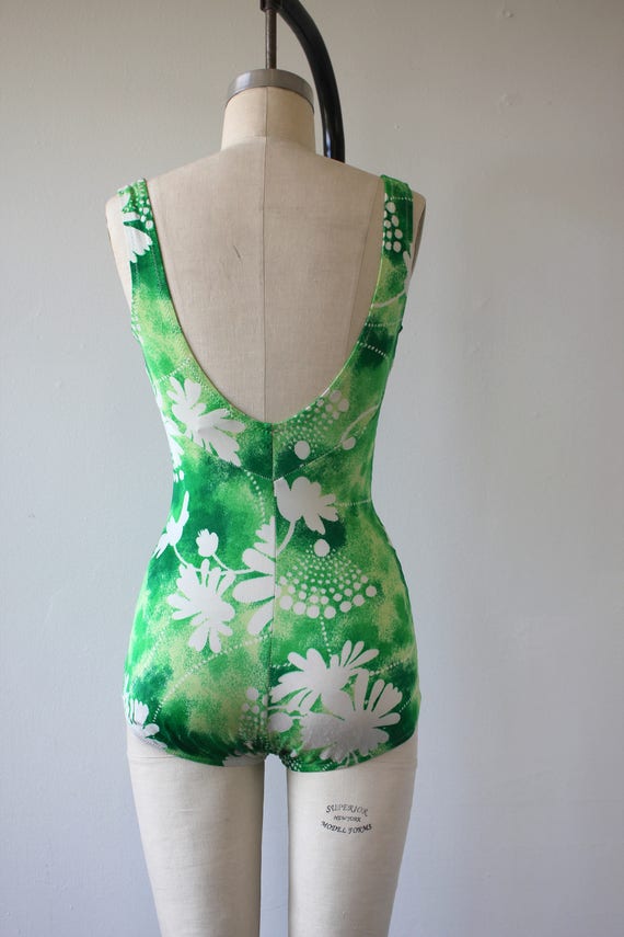 vintage 1960s bathing suit / 60s green floral bat… - image 4