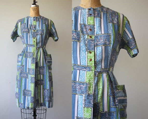 vintage 1960s dress / 60s novelty print dress / 60