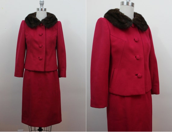 vintage 1960s suit / 60s red suit / fur collar / 5