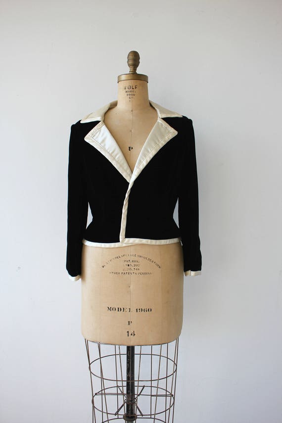 vintage 1960s blazer / 60s black velvet jacket / B
