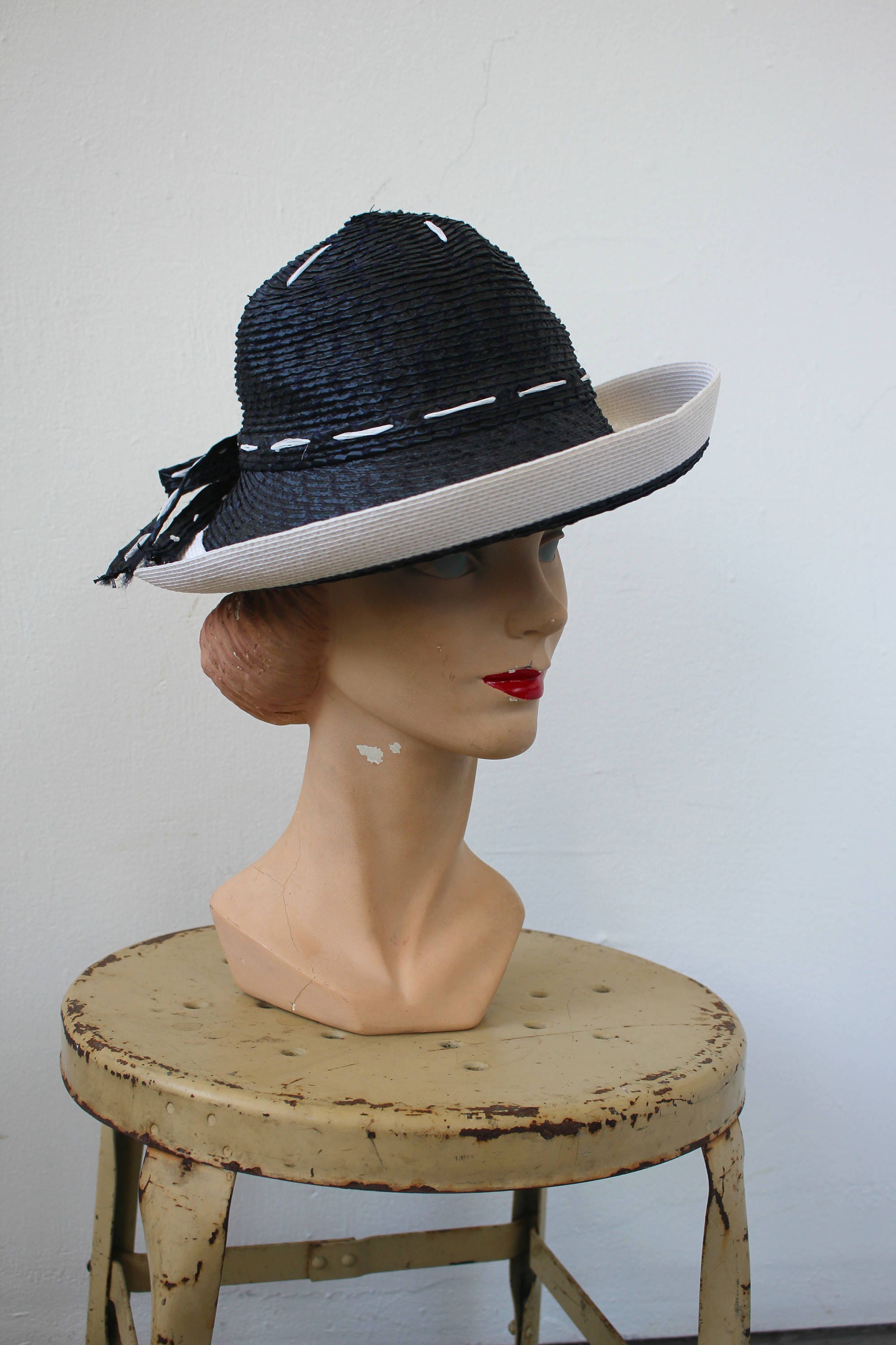 Vintage 1970s Hat / 1970s YSL Straw Hat / 70s Designer Navy 