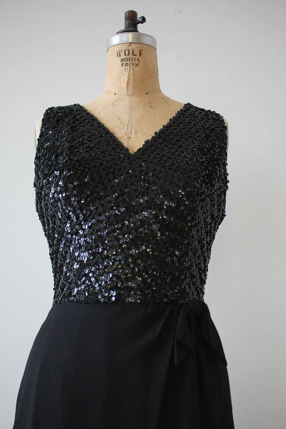 1960s vintage dress / 60s black sequin party dres… - image 3
