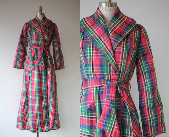vintage 1940s robe / 40s quilted robe / 40s red pl