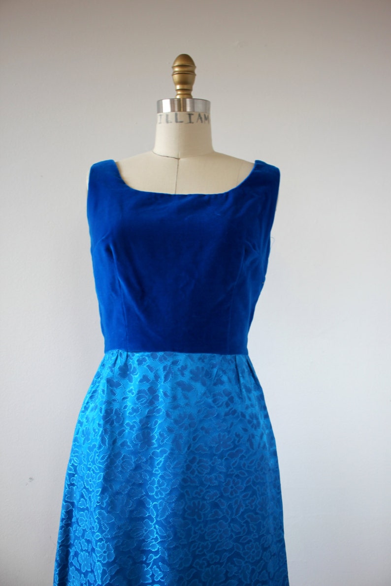 vintage 1960s dress / 60s party dress / 60s royal blue velvet dress / 60s sleeveless dress / 60s cocktail dress / 60s blue dress / xs s image 3