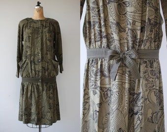 vintage 1980s dress / 80s drop waist dress / 80s raw silk dress / 1980s green floral dress / 80s button front shirt dress / medium large