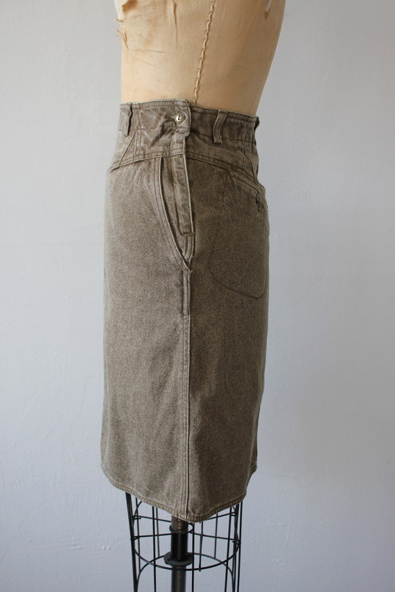 vintage 1980s skirt / 80s denim skirt / 80s paper… - image 4