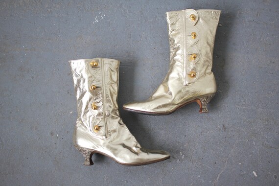 vintage 1960s boots / 60s gold leather ankle boots
