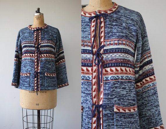 vintage 1970s sweater / 70s blue sweater / 70s spa