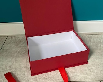 Scatola regalo di lusso fatta a mano con nastro – Elegante confezione regalo e contenitore in più colori