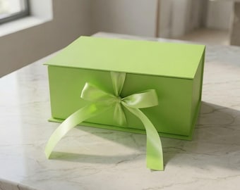 Handmade Keepsake Gift Box with Satin Ribbon Closure – Elegant Storage & Packaging 25 x 15 x 10 cm (approx. 9.8 x 5.9 x 3.9 inches)