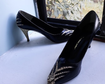 Women's Black and Cream - Snakeskin and Calf Shoes Size 7.5 M Vintage shoes by Andrew Geller