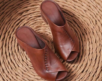 Sandalias de cuña elegantes de verano para mujer: zapatos sin cordones con punta abierta para looks festivos, informales, de trabajo y de noche / Zapatos en color chocolate y negro
