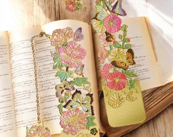 Aesthetic Metal Flower Bookmark – Hollow Design, Vintage Stationery Gift for Students, Teachers & Book Lovers