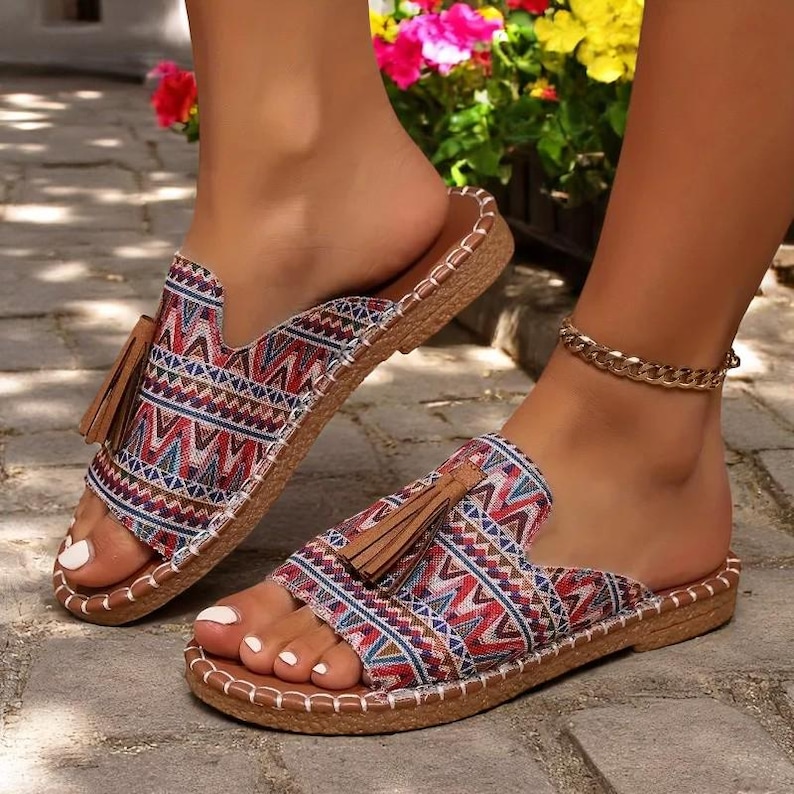 Summer Boho National Style Wave Colorful Pom Sandals main image 0