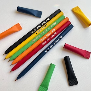 Pennen voor vrienden Balpennen gemaakt van papier, opbeurende positieve uitspraken, citaten over zelfbevestiging, schrijfgerei zonder plastic