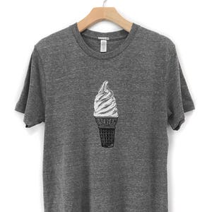 Chemise à la crème glacée, crème glacée dété, imprimé alimentaire, T-shirt à la crème glacée, vêtements pour hommes, Ice Cream Party, Food T-shirts Graphic Tees image 1