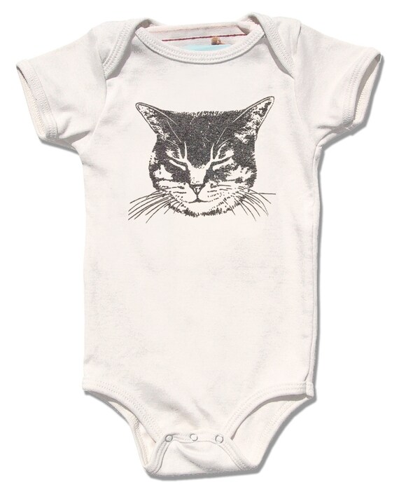 Just A Canadian Who Loves Beluga Cat' Organic Short-Sleeved Baby Bodysuit