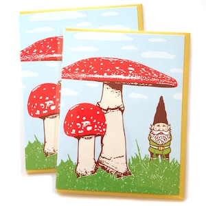 Carte gnome, carte de voeux vierge aux champignons, carte de correspondance aux champignons, cartes de voeux aux champignons rouges, intérieur vierge, design boisé original