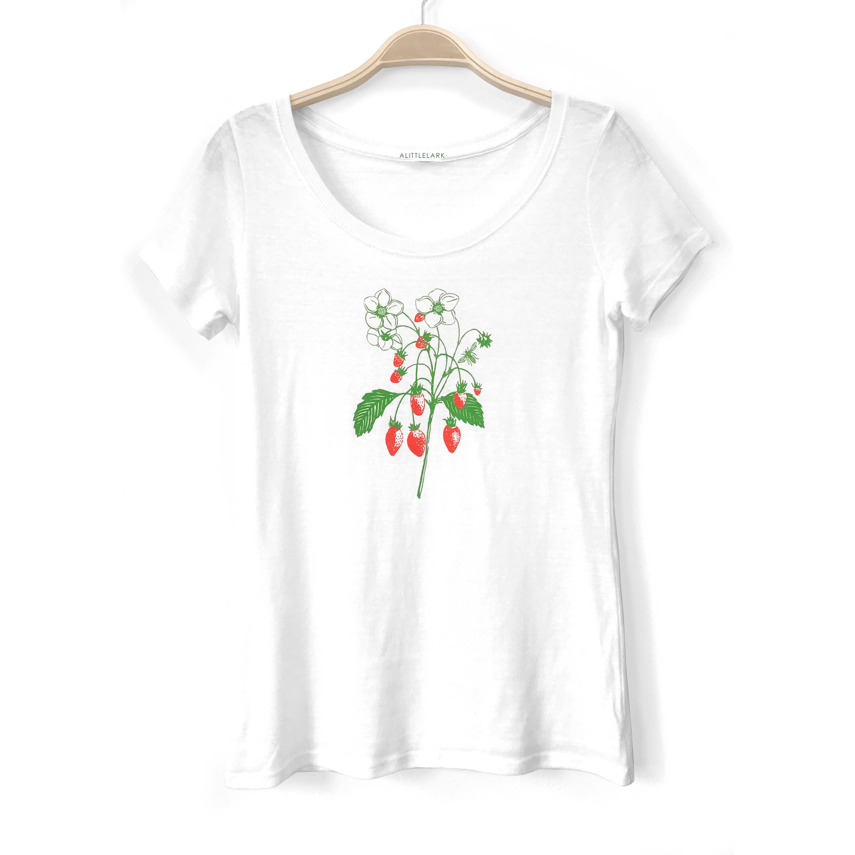 ★ILLIGO★ Strawberry Fitted T-Shirt White Strawberry Fitted T-shirt Cream - ILLIGO