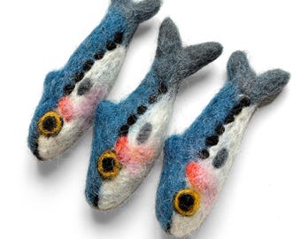 Felted Wool Sardine Cat Toy, Handmade Wool Fish Toy, Needle Felted Cat Toy, Natural Wool Pet Toy, Cat Lover Gift