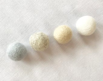 Wool Felt Balls, 50 Felt Balls Pack, Wool Pom Poms, Green Tone Colors, Felt Pom  Poms, Bulk 2.5CM Felt Balls, Mint Chartreuse Kelly Forest 