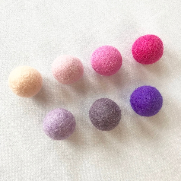 Rosa Wollfilz Pom-Poms, 50 Filz-Pom-Poms-Pack, Wolle Pom Poms, warmen Ton Farben Filz Pom Poms, Masse 2,5 CM Filz Pom-Poms, Lila Lavendel Rose Peach