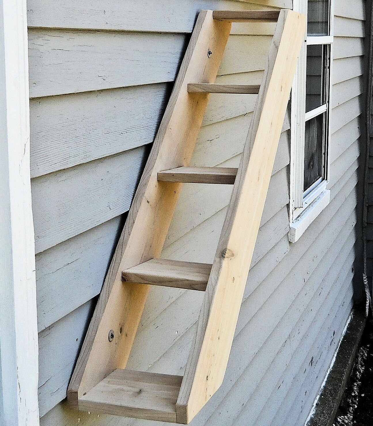 Cedar blanket ladder hotsell