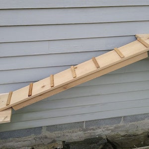 Cedar Cat Climbing Ramp, Wall Mounted or Standard, 44