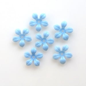 Flower Beads, Vintage Flower Beads, Soft Flower Beads, Plastic Beads, Light blue Beads, Soft Plastic Bead , Rare Vintage Flowers, 20