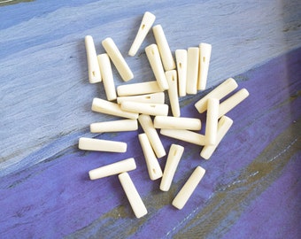 Long White Beads, Vintage Ivory Beads, Acrylic long Beads, Unique Vintage Beads, Vintage Lucite Beads, Vintage Beads, Long Beads White, 20