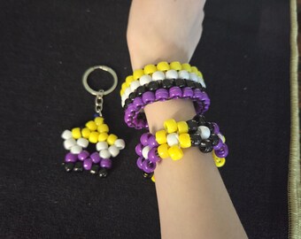 Bundel niet-binaire Pride Kandi-manchet en stersleutelhanger