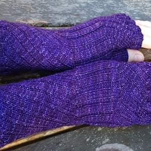 Fingerless Gloves -  Hand  Warmers -  Wrist Warmers. Hand Dyed 100% Merino Wool, Dewberry  - Vibrant Purple