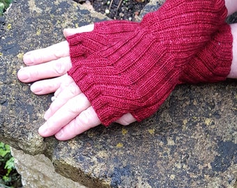 Fingerless Gloves -  Hand  Warmers -  Wrist Warmers. Hand Dyed 100% Merino Wool,  Cherry Red / Cereza