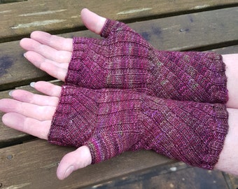 Fingerless Gloves -  Hand  Warmers -  Wrist Warmers. Hand Dyed 100% Merino Wool,  Variegated Burgundy / Green (Rayon Vert)