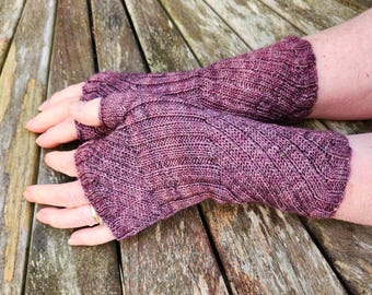 Fingerless Gloves Mittens - Wrist Warmers. Hand Dyed 100% Merino Wool,  Shades of Maroon annd Pink (Aladdin)