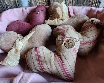 Primitive heart bowl fillers, ornies, tucks