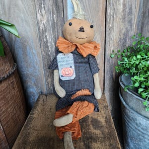 primitive pumpkin doll, primitive halloween doll, handmade doll, fall decor