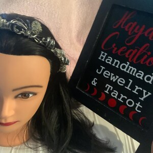 Spider crystal crowns