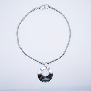 Silver circle pendant necklace