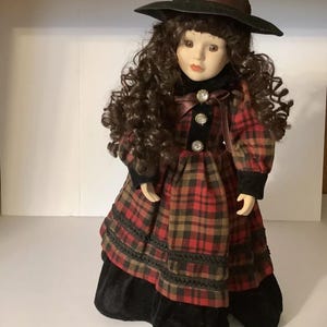 JC Penny Collectible Porcelain Dolls Plaid Outfit 15&quot; Great Condition With Stand