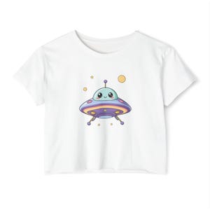 Kawaii UFO Crop Top, Cute UFO Cropped T-Shirt, Kawaii Alien Cropped Tee, Kawaii UFO Lover&#39;s Gift, Teen Kawaii Gift, Teen Alien Gift