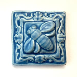 Bee Floral Tile